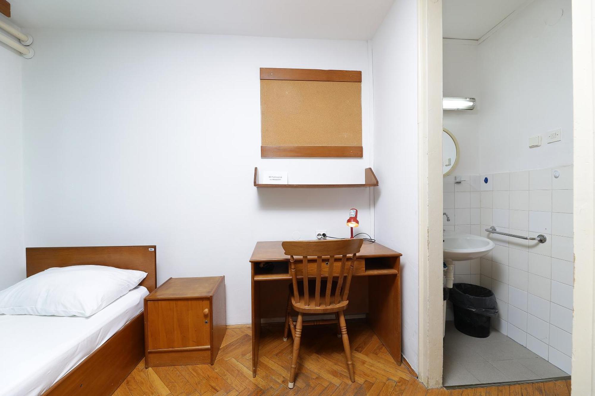 Rijeka Budget Rooms 客房 照片